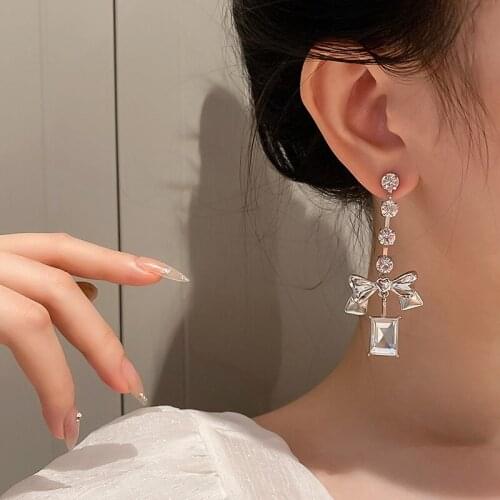 Exaggeration Bling Bling Rhinestones Bow-knot Dangle Earrings Bijoux Femme Temperament Long Tassel Drop Earrings Gifts