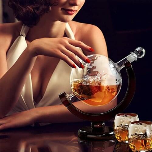 Creative Globe Decanter Set with Lead-free Carafe Exquisite Wood-stand and 2 Whisky Glasses, Whiskey Decanter Globe Grade Gift