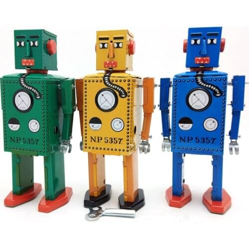 Steel Tooth Robot Clockwork Tin Toy 16cm Childhood Winder Cars Vintage Handmade Crafts Collection Figure Metal Gift Wind Up Toys
