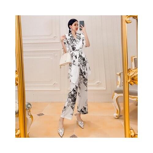 Fashion suit suit female summer New high quality casual Printed short sleeve chiffon shirt + wide-leg pants two-piece suit women