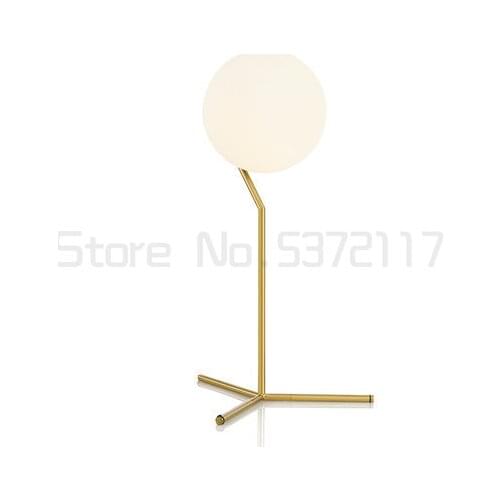 Northern Europe simple desk lamp romantic warm family living room northern Europe study bedroom ball bedside light luxury lamp