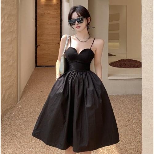 Sling dress female retro fluffy a-line slim waist French mid-length black dress summer retro party women dress