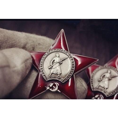 Red Star Medal WW2 CCCP Soviet Labour Badges Russia USSR KGB Honored Worker Pin Brooch World War II Collection