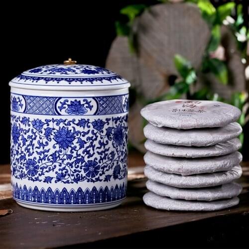Various Chinese Hand Paint Blue And White Ceramic Pu'er Tea Cake Storage Jar Tea Caddy
