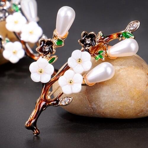 Fashion Brooches for Women Silver Plated Tree with Natural Shell Pearl Brooch Elegant Jewelry Large Pins and Brooches