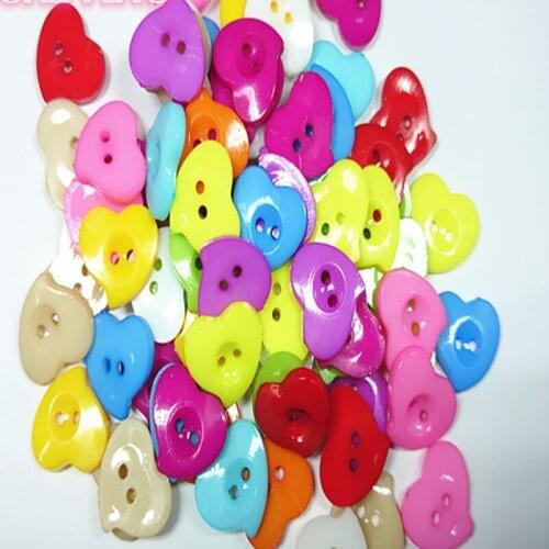 1LOT=50 pieces SMALL SIZE HIGH-GRADE SEWING ACCESSORIES 2HOLES HEART BUTTONS SHIRT BOTONES SCRAPBOOKING ACCESSORIES