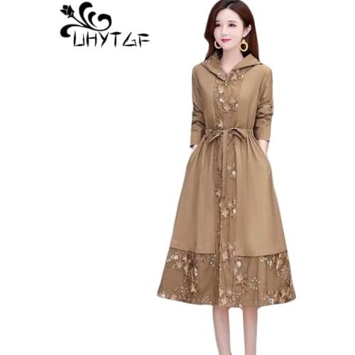UHYTGF 2021 Spring Autumn Womens Windbreaker Hooded Temperament Thin Trench Coat Outerwear Lace Splicing 5XL Plus Size Tops 1722