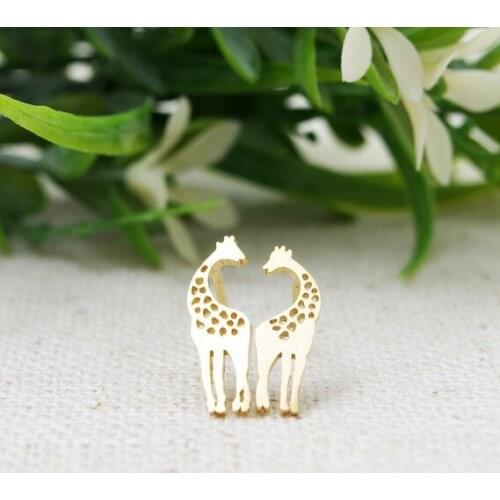 Exclusive Womens fashion earring hole giraffe