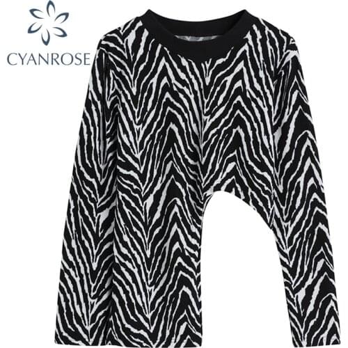 Irregular Hollow Out Split Zebra T Shirt Women 2021 Spring Long Sleeve Streetwear Fashion Tees Female Harajuku Slim Tops Mujer