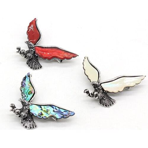 Natural Alloy Shell Brooch With Carved Lifelike Lovely Eagle-Shaped Brooch Pin for Unisex Jewelry Gifts 50x35 mm