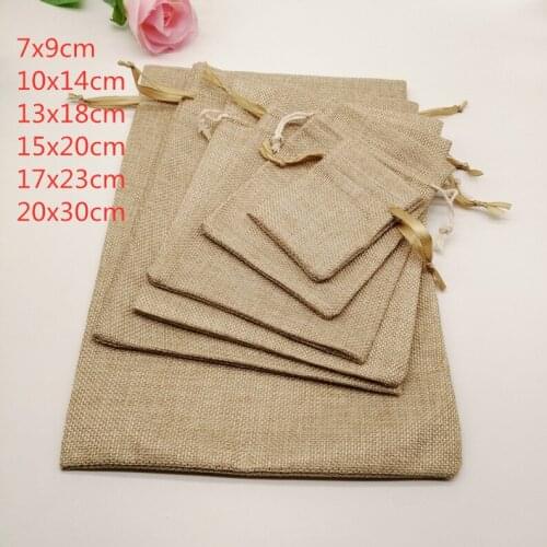 30pcs/Lot Jute Linen Bags Drawstring Gift Packaging Bags For Christmas Wedding Party Favor Bags Jute Gift Bag Burlap Jewelry Bag