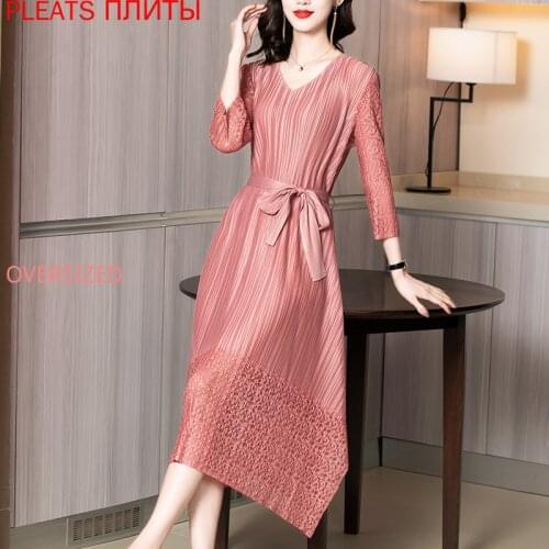 Noble Lady Temperament Lace Dress Spring 2021 New Female Large Size Loose Vestido MIYAKE Pleats Shein