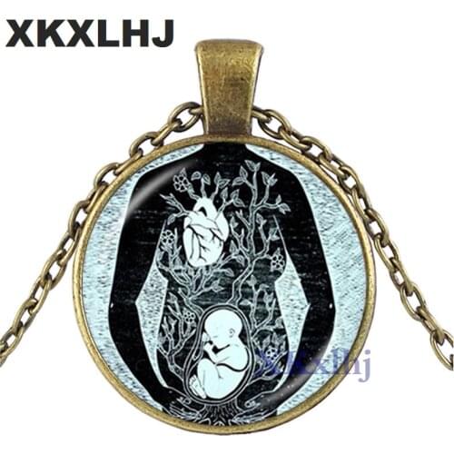 XKXLHJ Fetus Necklace Leonardo Drawing Pendant Artist Doctor Midwife Pregnant Mom Baby Pendant Birthing Gifts Women Jewelry
