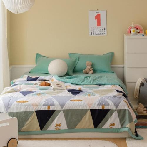 Soft Summer Quilt Breathable Throw Airplane Blankets Office Sofa Bedding Comforter Bed Cover Student Bedspread