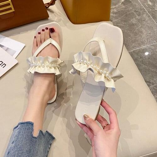 2021 summer new slippers female ins tide all-match outer wear flip-flops pearl flat beach flip flops
