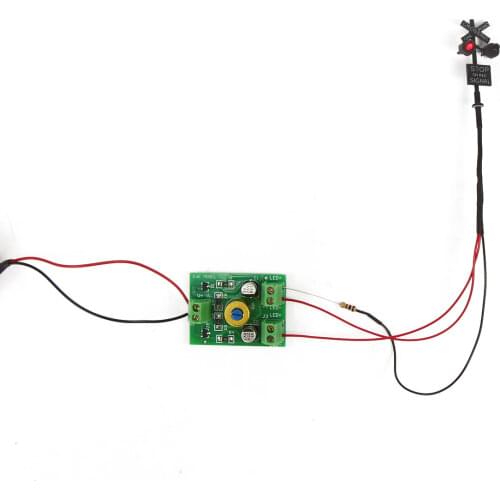 JTD1507RP 1 set/6 sets N Scale 3cm Railroad Crossing Signals 1:150 Traffic Light 2 heads LED made + Circuit board flasher