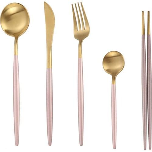 30pcs Korean Royal Pink Golden Tableware Cutlery Set Dinner Knife Spoon Fork Sets 18/8 Stainless Steel Western Dinnerware Set