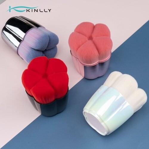 New Flower Shape Design Kabuki Brush Powder Foundation Brush for Blending Liquid, Cream or Powder