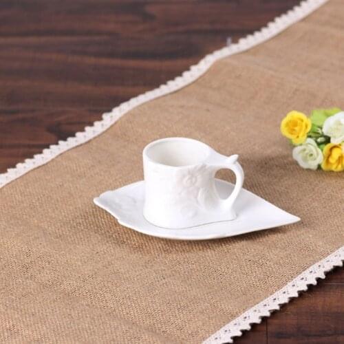 HAZY Jute Table Runner Vintage Natural Burlap Lace Table Runner for Wedding Birthday Party Restaurant and Hotel Decoration