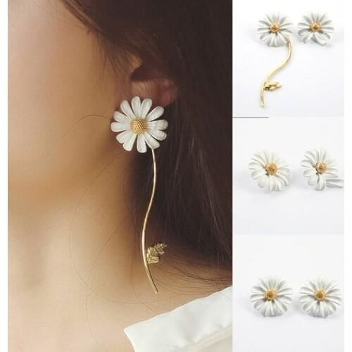 Cute Vintage Flower Enamel Glaze Stud Earrings Women Fashion Asymmetric Daisy
