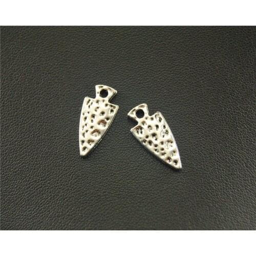 8pcs Silver Color Hammered Triangle Drop Charm Fit Bracelets Necklance DIY Metal Jewelry Making 7x18mm A1556