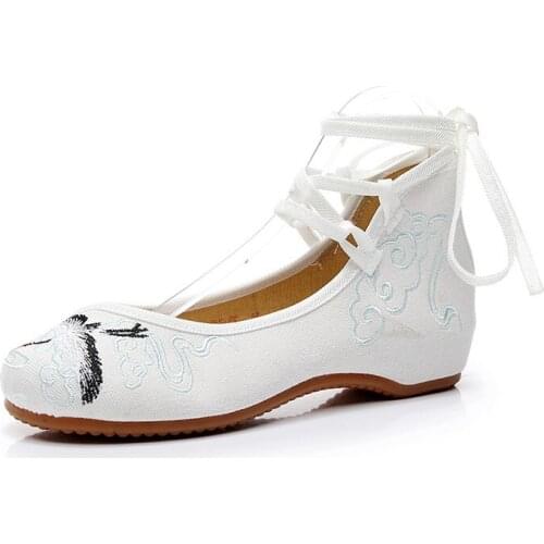 YourSeason Longevous Crane Embroidered Lace Strap Canvas Ballet Shoes Handmade Retro Women Casual Comfort Flats White