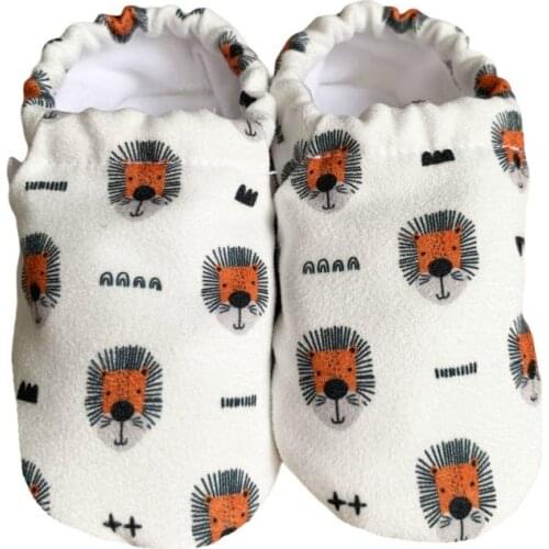 Unisex baby shoes first shoes baby walker toddler first walker baby girl and boy soft sole baby shoes knit booties anti slip