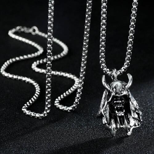 Vintage Punk Long Chain Gothic Cloak Skull Pendant Necklace Cool Mens Rock Party Biker Jewelry Gift High Quality Wholesale