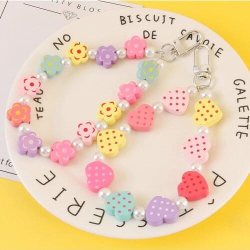 Cute Candy Color Strawberry Flower Keychain Imitation Pearl Heart Beads Key Chain Women Girl Backpack Airpods Pendant Keyring