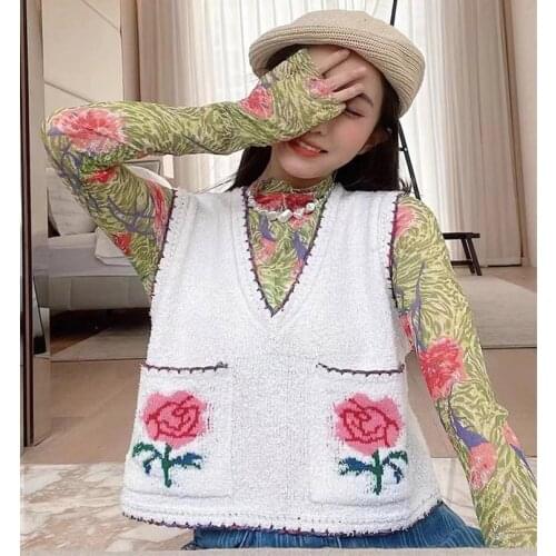 Women Knitted Vest Crop Top 2021 New Sweater Vest V Neck Sleeveless Floral Pockets Vest White/Black Loose Cropped Sweater Vest
