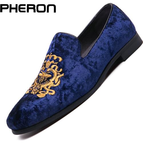 Mens Fashion Suede Leather Embroidery Loafers Mens Casual Printed Moccasins Oxfords Shoes Men Wedding Party Driving Flats