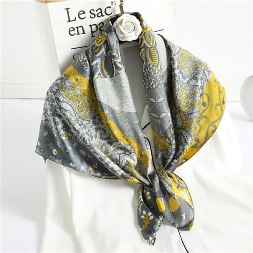 2021 New Women Scarf Silk Square Shawl Wrap Design Print Foulard Hairband Scarves Lady Neck Tie Soft Bandana for Female Summer