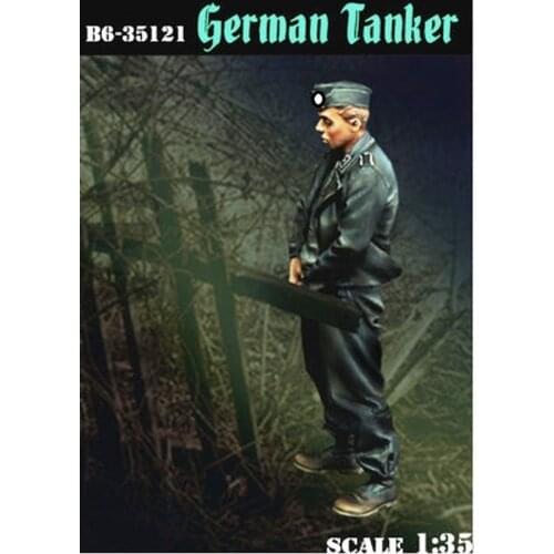 German resin soldier of World War II German soldier peeing 1:35