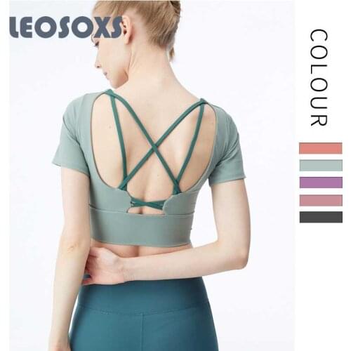 2020 New Yoga Shirt Women Short Sleeve T-shirt With Chest Cushion In Spring And Summer Yoga Top Exercise Sport Yoga Tight Shirt