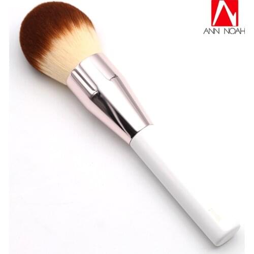 Professional White Wood Handle Super Soft Hair Versatile Customizable Coverage Flawless Big Powder Brush