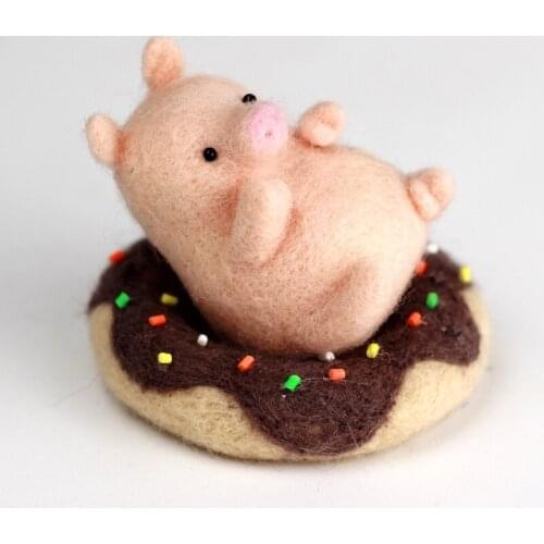 Needle Felting Kits Mini Donut Pig Merino for Beginners, Felting Mat, Felting Needles, Finger Guards, Instructions, DIY Craft
