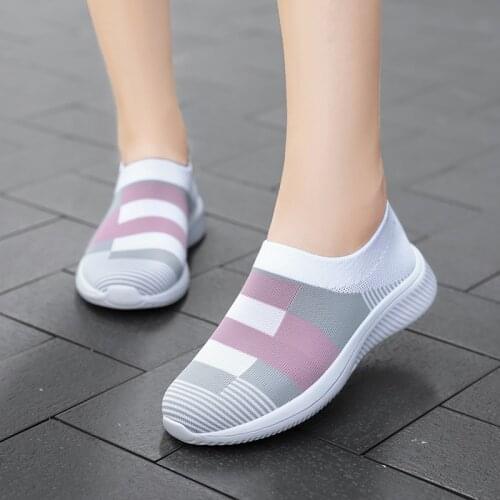 2021 Sneakers Women Walking Shoes Woman Lightweight Loafers Tennis Casual Ladies Fashion Slip on Sock Vulcanized Shoes Plus Size
