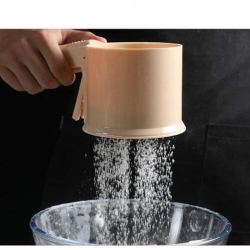 Flour Sifter Shakers Practical Tool Kitchen Accessories Hand-held Flour Sieve Baking Tool