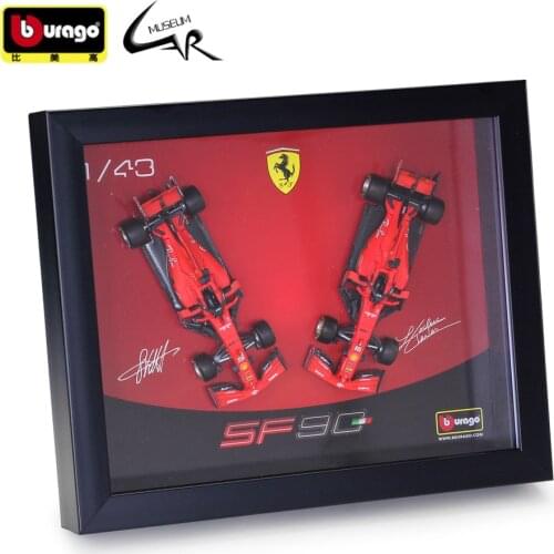 Bburago 1:43 Model Car Simulation Alloy F1 Racing 2019 SF90 W10 Simulation Alloy Model Two Car Suit Photo Frame Version