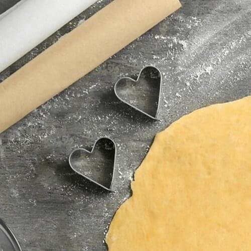 Environmentally Friendly 7Pcs/Set Special Metal Pastry Cookie Cutters 430 Stainless Steel Cookie Cutters Safe for Home