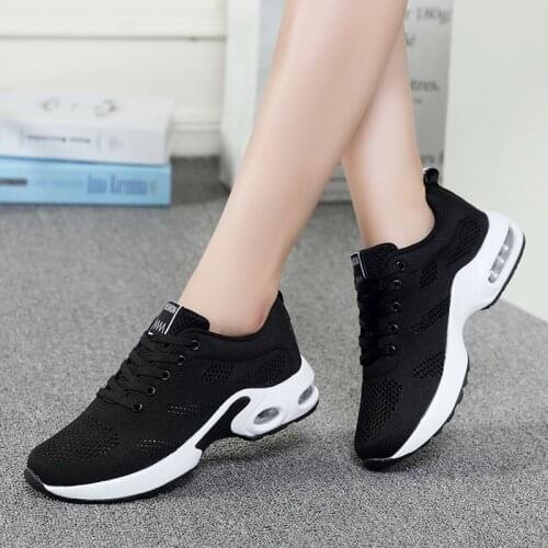 2021 Women sneakers High Quality Women Shoes Flats Shoes White Black Sneakers Women Plus Size 42
