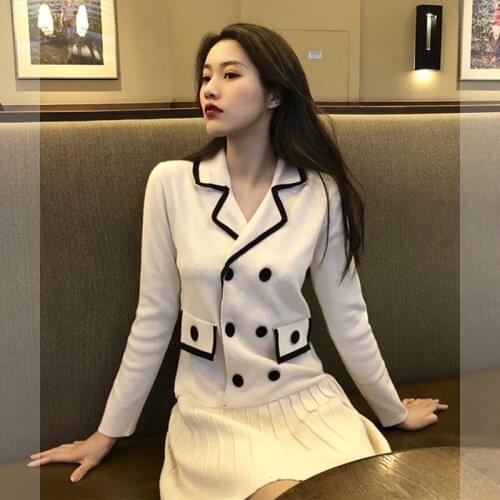 Elegant Pleated Slim Knitted Dress Womens Autumn Korean Fashion Double-Breasted Knit Retro Dress Office Ladies Casual Dress