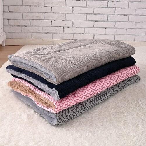Dog Bed Pet Mats Autumn and Winter Warm Thickened Pad Blanket Kennels Sleeping for Cats With Cotton Quilts Cushions Rug Supplies