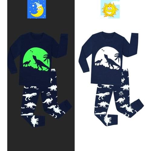 Boys Glow in the Dark Dinasour Pajamas Sets Children Full Sleeve Glow in Dark 2 Pieces Toddler Pyjamas Suit Kid Cotton Sleepwear