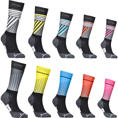 2020 New Seamless Anti Slip Cycling Socks Professional Bike Team Aero Socks Outdoor Sport Road Bicycle Compression Socks Unisex