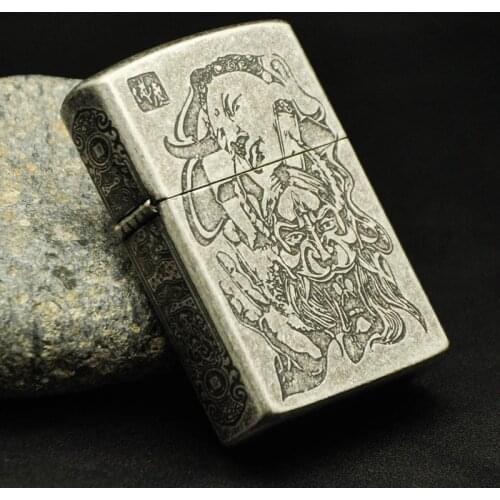 Zorro Ancient Silver Knurling Etched Buddha Demon Read Antique Flint Grinding Wheel With Five Sides Pattern Kerosene Lighter