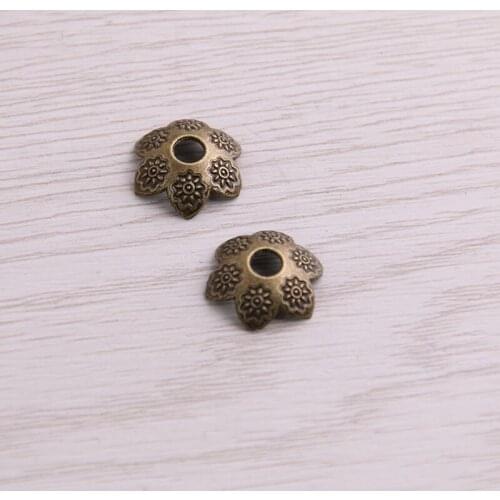 SWEET BELL 120pcs 5*13*15mm Antique Bronze Receptacle Hollow Flower DIY Spaced Jewelry Accessories Charms For Jewelry Making