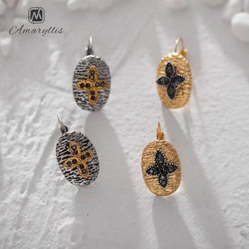 Amaiyllis Vintage Hammered Geometric Earrings For Women Retro Rhinestone Cross Fishclip Earrings 2-Tone Color Alloy Earrings