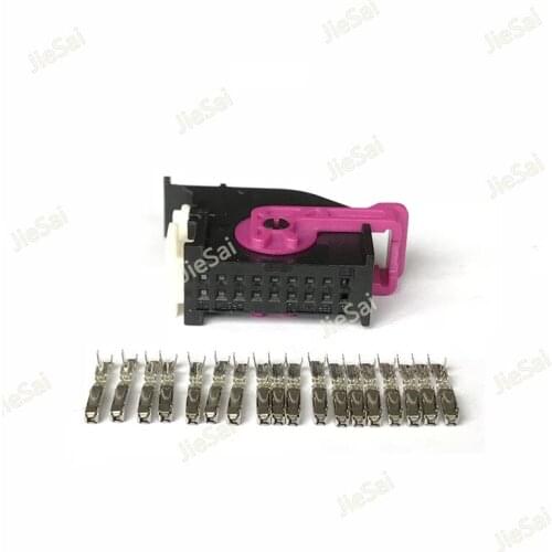 18 Pin 5Q0 972 718A ECU Automobile Instrument Plug Automotive Conenctor 5Q0972718A For VW GOLF Lamando