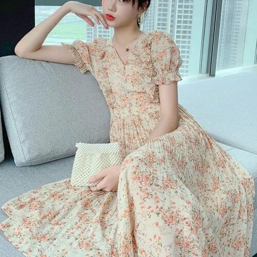 The crushed flower dress womens summer new sweet temperament shows thin chiffon dresses for women party